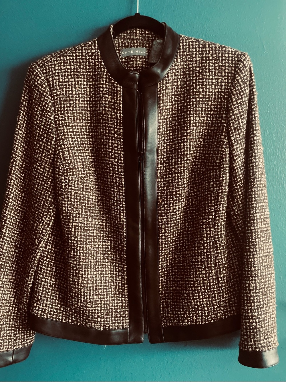 Kate Hill Black and Cream Tweed Zip-Front Jacket with Leather Trim